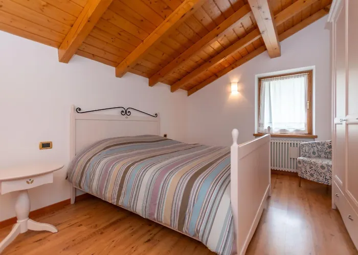 La Casa Di Elvira-mansarda Appartement *