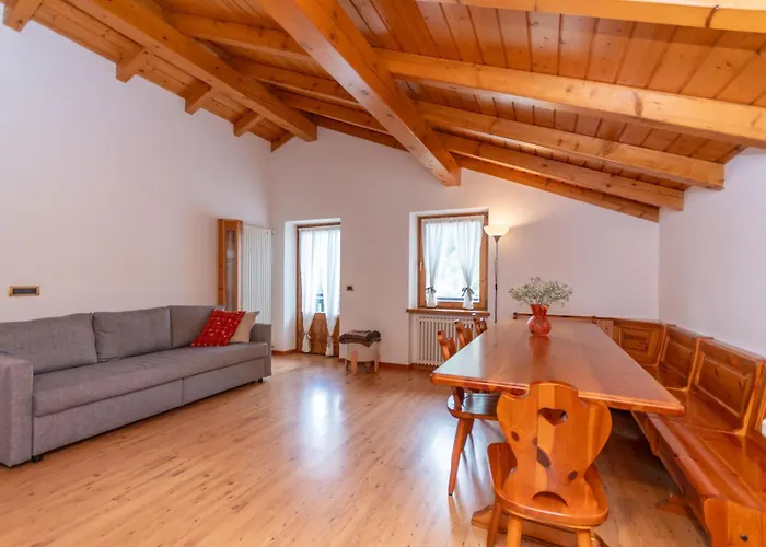 La Casa Di Elvira-mansarda Appartement